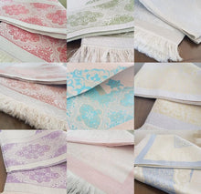 Load image into Gallery viewer, Zamzam, prayer mat &amp; tasbih gift set
